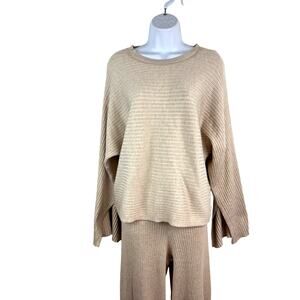 NWOT LOUNGEWEAR 2-Piece Knit Set – Pink Rose Cream Ribbed Flare Sleeve – Large